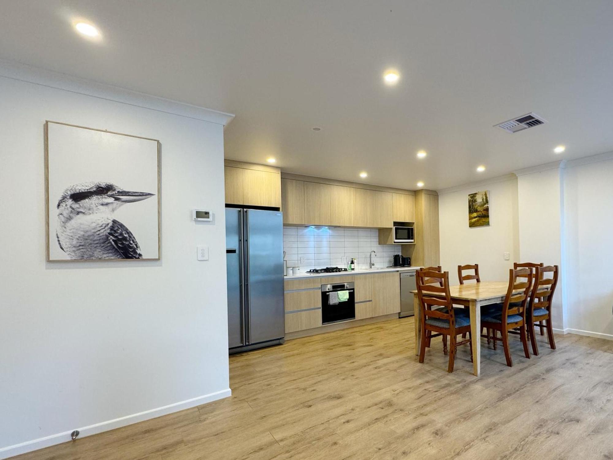 No Party Allowed, Entire Brand New 3 Bedroom Townhouse, Free Unlimited Fibre Wifi And Free Parking ウェリントン エクステリア 写真