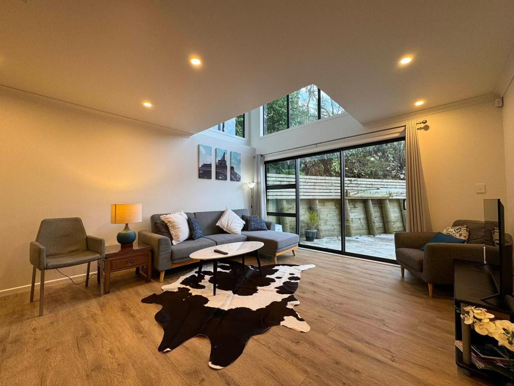 No Party Allowed, Entire Brand New 3 Bedroom Townhouse, Free Unlimited Fibre Wifi And Free Parking ウェリントン エクステリア 写真