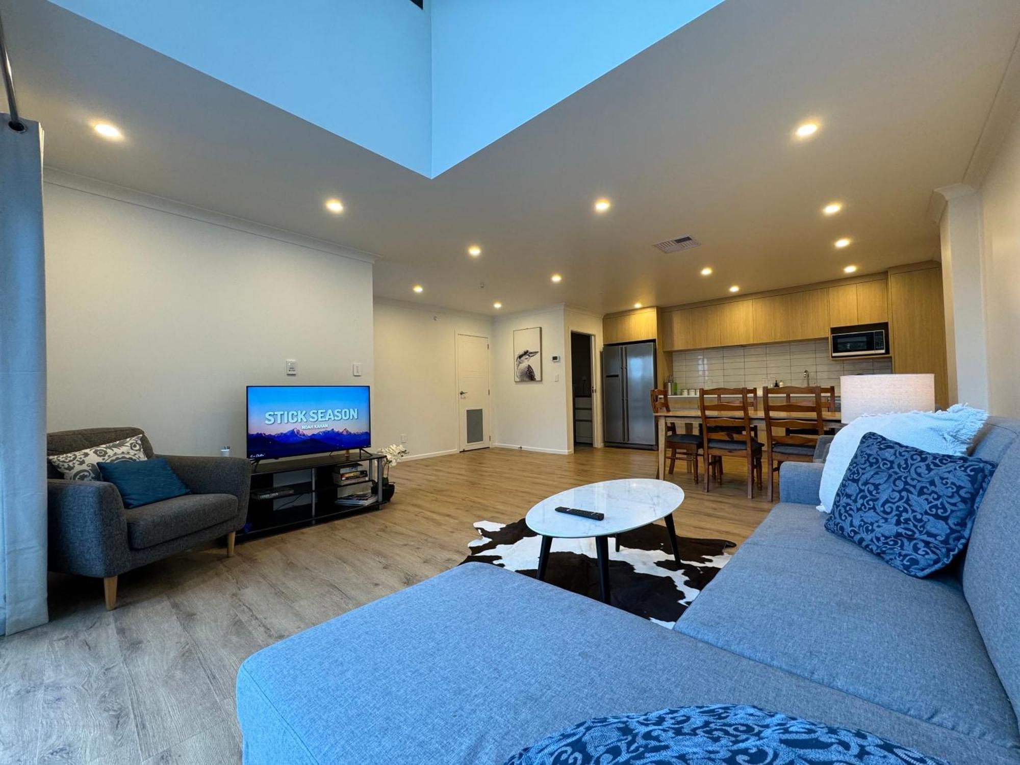 No Party Allowed, Entire Brand New 3 Bedroom Townhouse, Free Unlimited Fibre Wifi And Free Parking ウェリントン エクステリア 写真